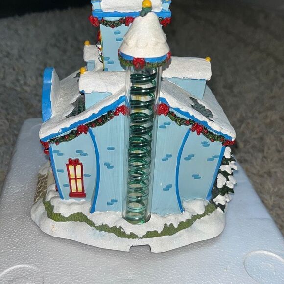 2008 Hawthorn Village, Disney Donald's Gift Wrapping A0909 - Picture 8 of 16